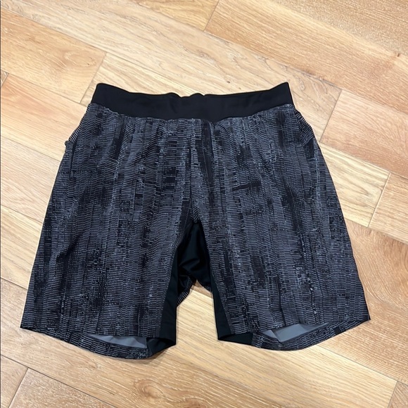 Lululemon Athletica Black the shorts Athletic 9‎ inch men’s large - Picture 1 of 6